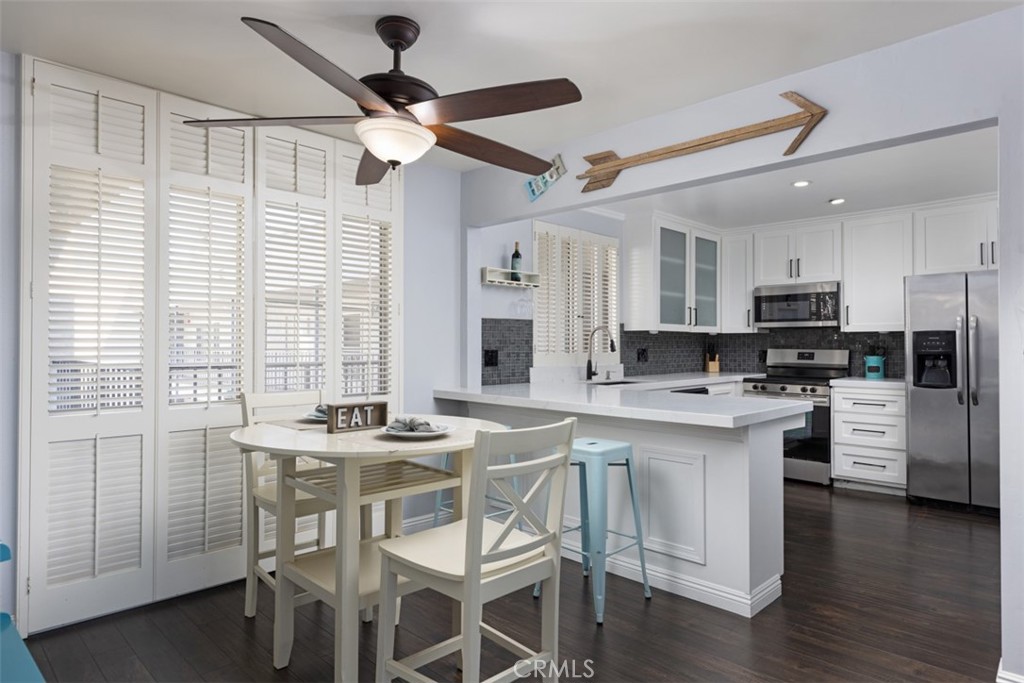 2121 E 1st Street 303