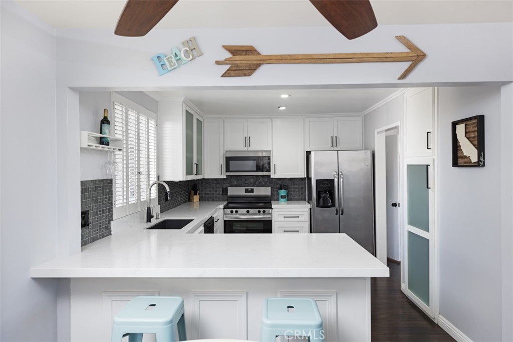 2121 E 1st Street 303