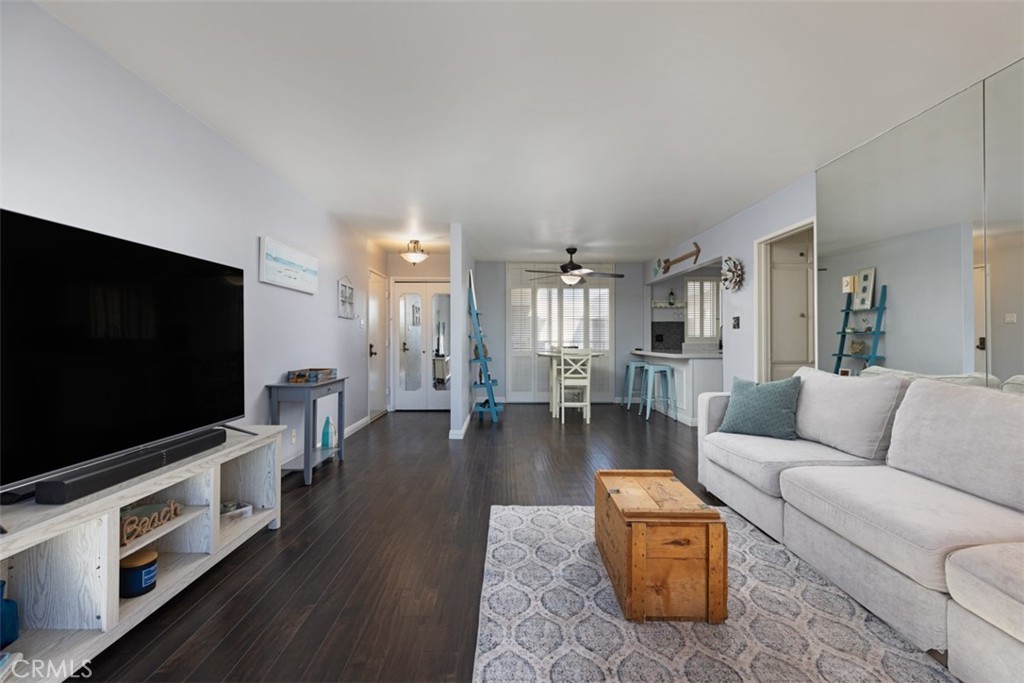 2121 E 1st Street 303