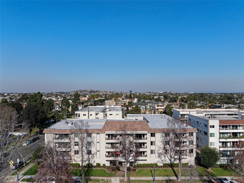 2121 E 1st Street 303