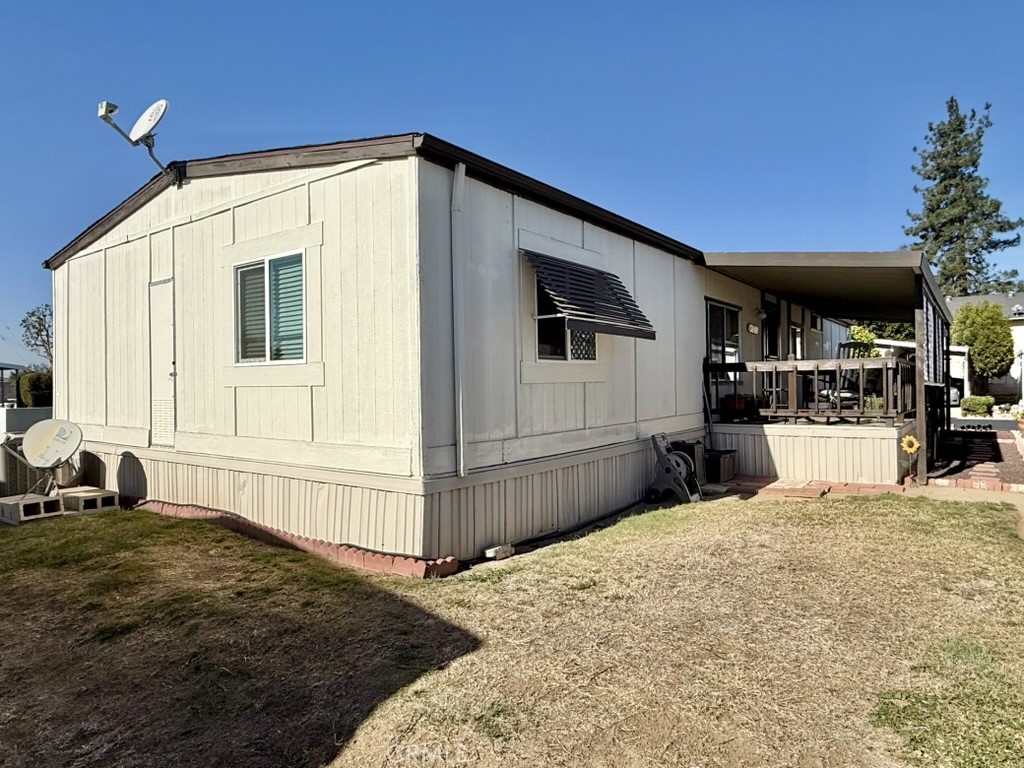 692 N Adele Street 48