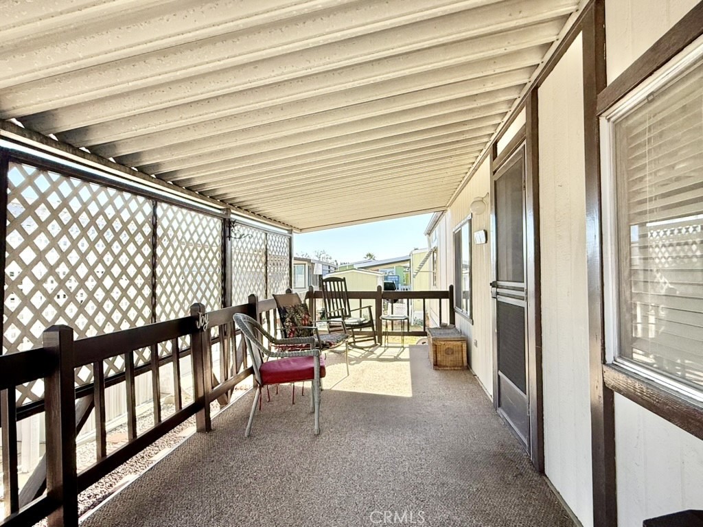 692 N Adele Street 48