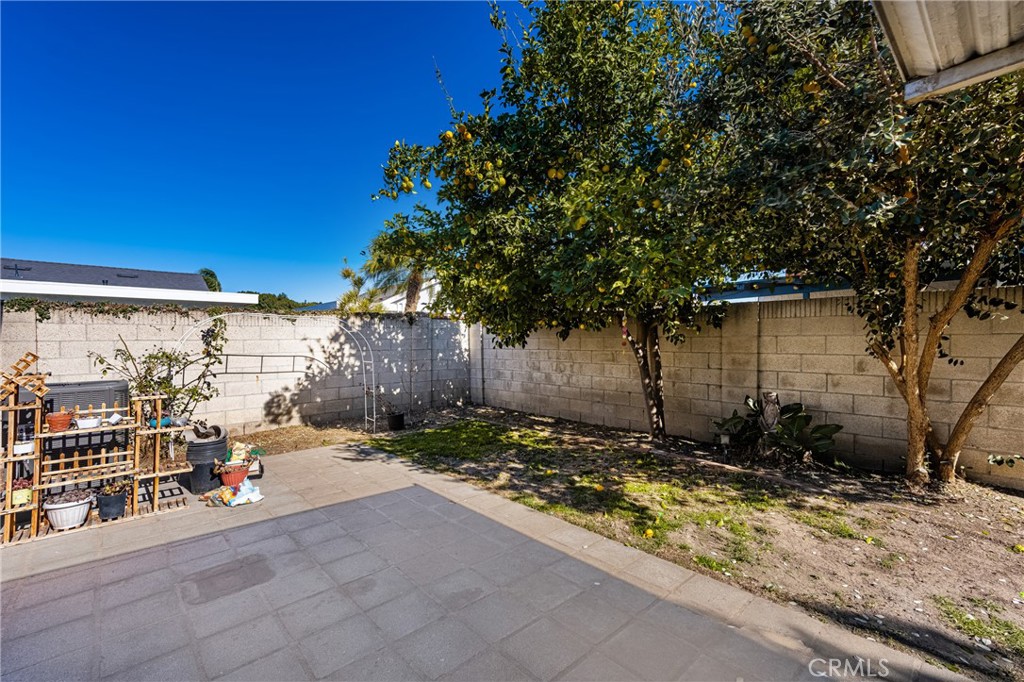 1828 N Symphony Street