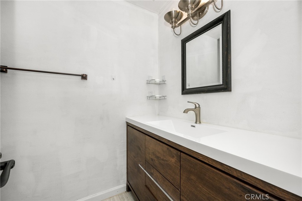 1828 N Symphony Street