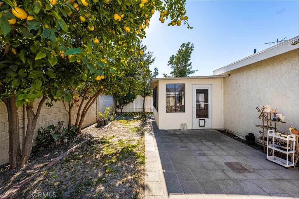 1828 N Symphony Street