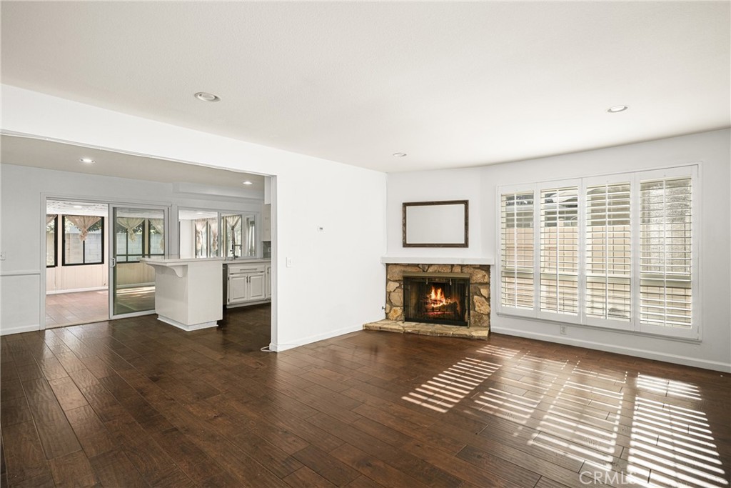 1828 N Symphony Street