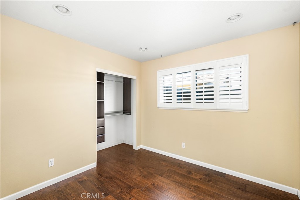 1828 N Symphony Street