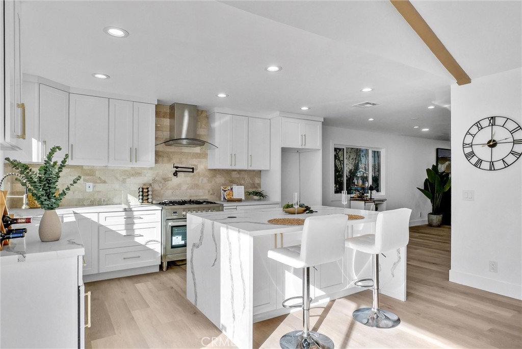 4108 E Fernwood Avenue