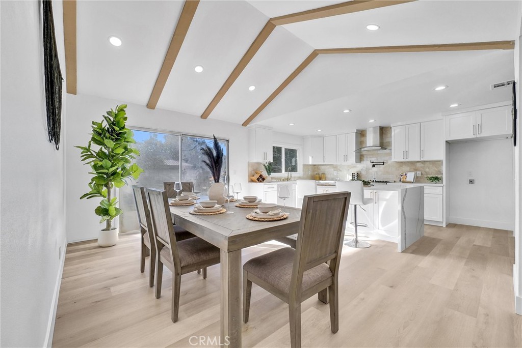 4108 E Fernwood Avenue