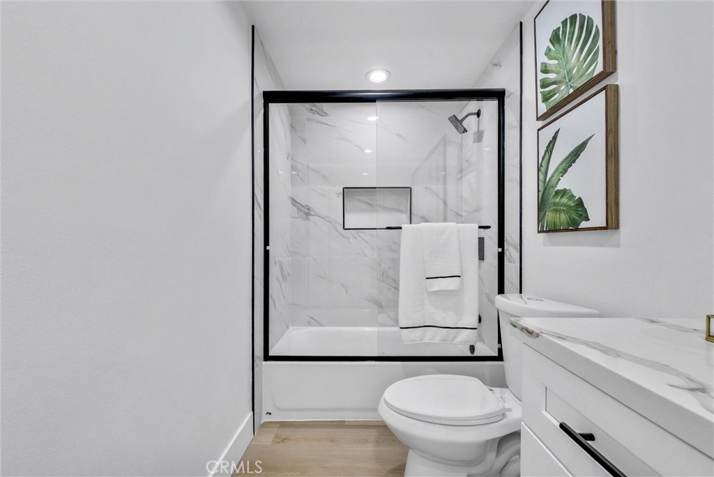 4108 E Fernwood Avenue