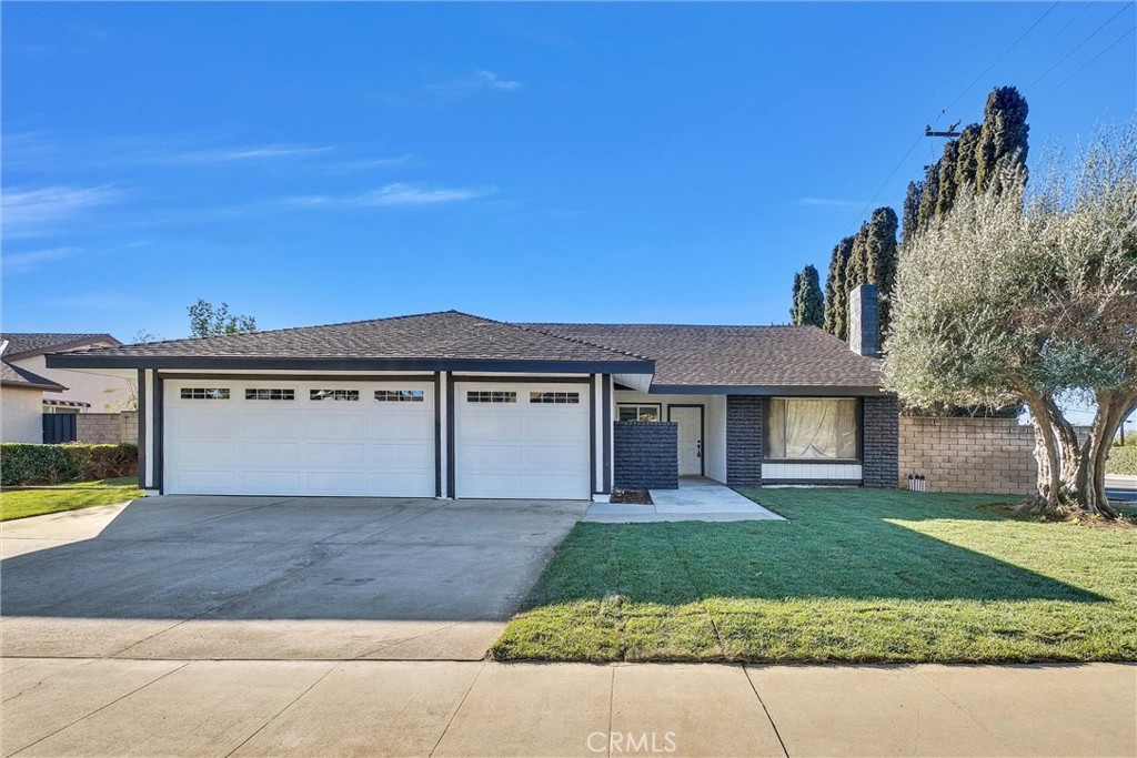 4108 E Fernwood Avenue