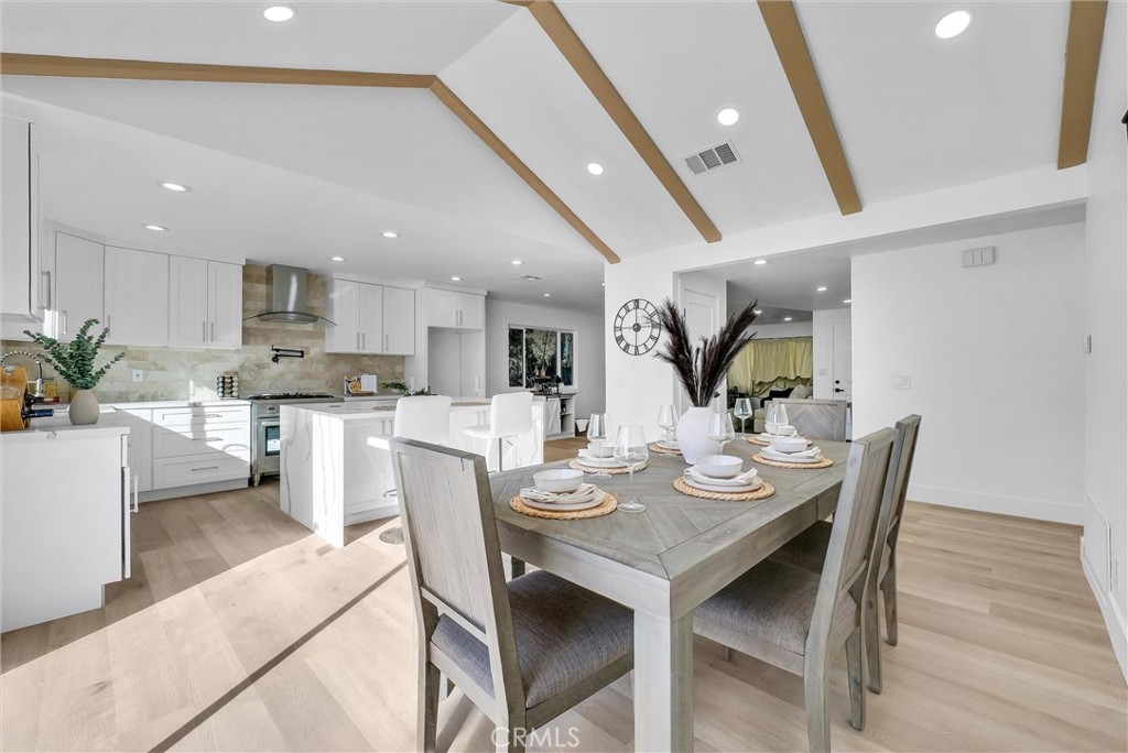 4108 E Fernwood Avenue