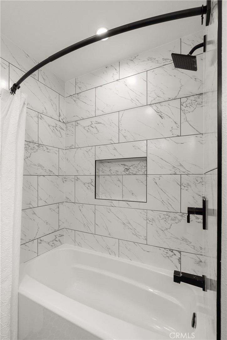 1880 N Boisseranc Way