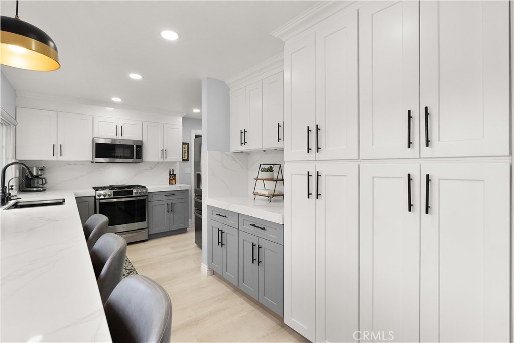 1880 N Boisseranc Way