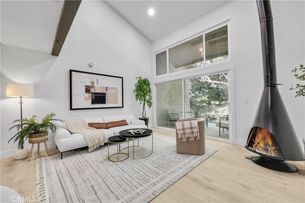 4900 80 E Chapman Ave 80