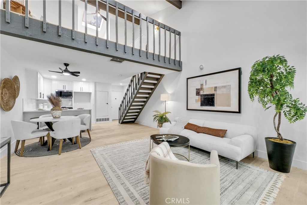 4900 80 E Chapman Ave 80