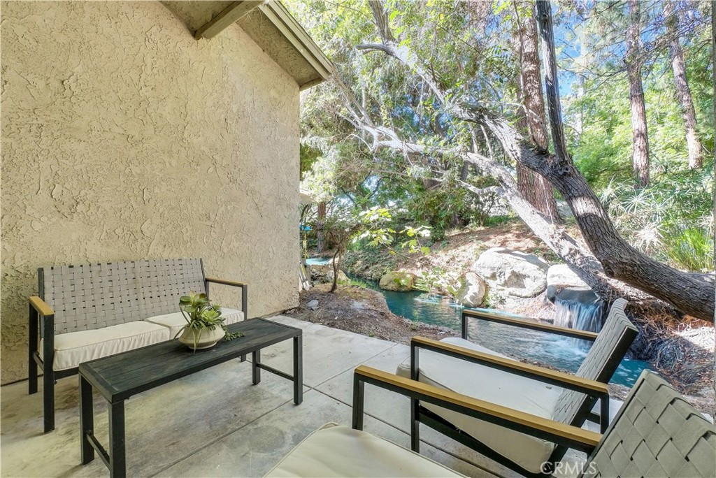 4900 80 E Chapman Ave 80