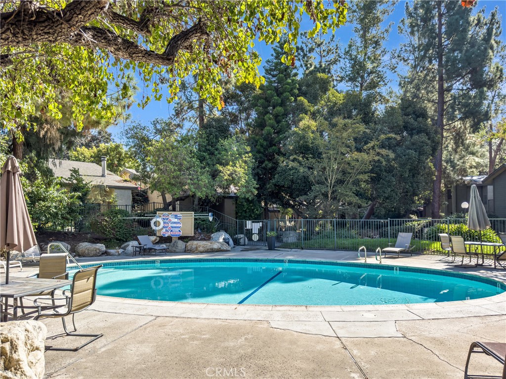 4900 80 E Chapman Ave 80