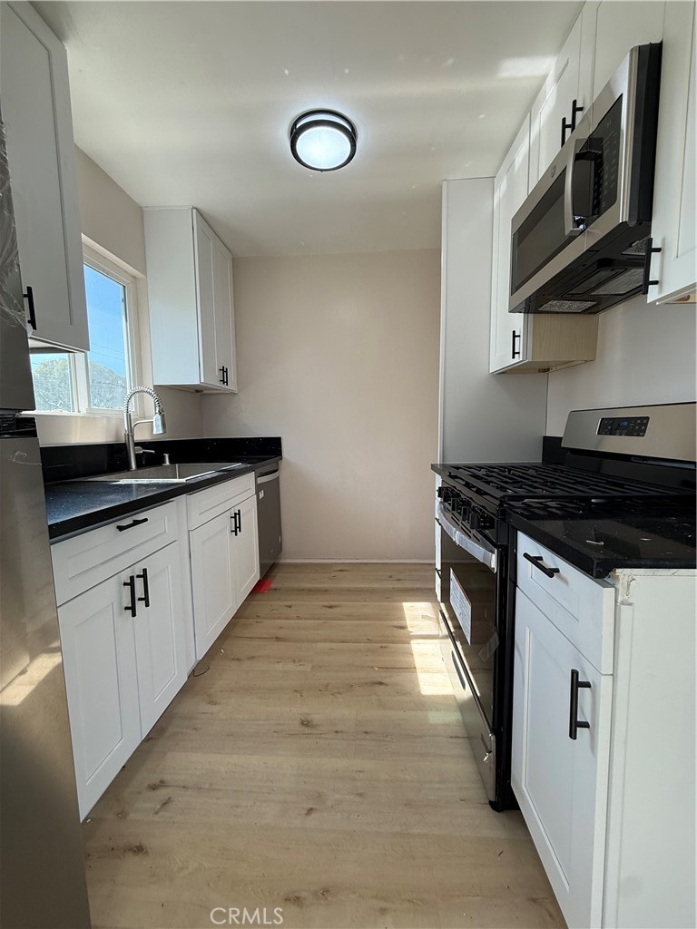 10018 Foster Road 10020 (1/2)