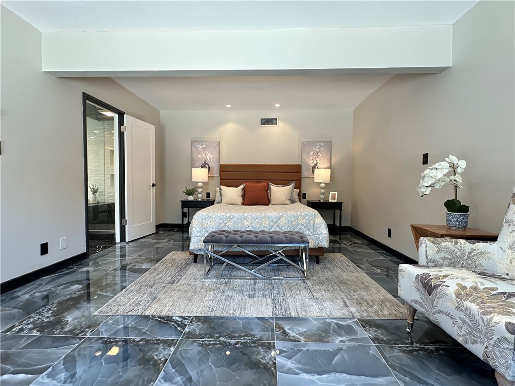 1420 Crestview Avenue