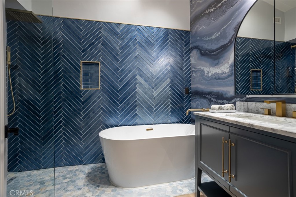 1420 Crestview Avenue