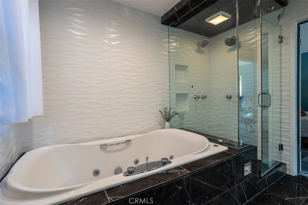 1420 Crestview Avenue