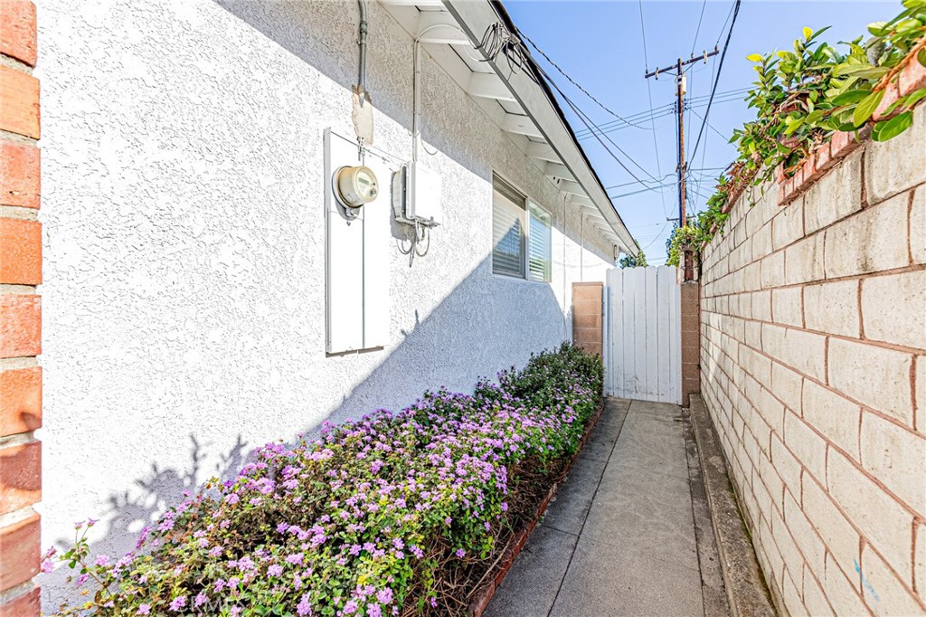 13234 Fonseca Avenue