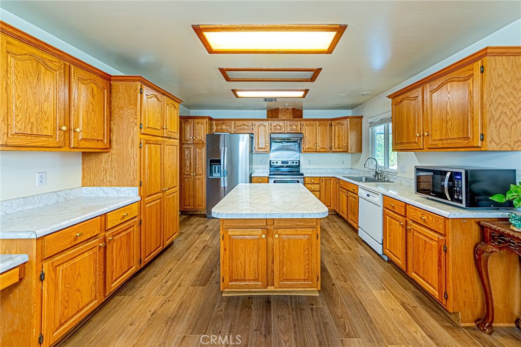 13234 Fonseca Avenue