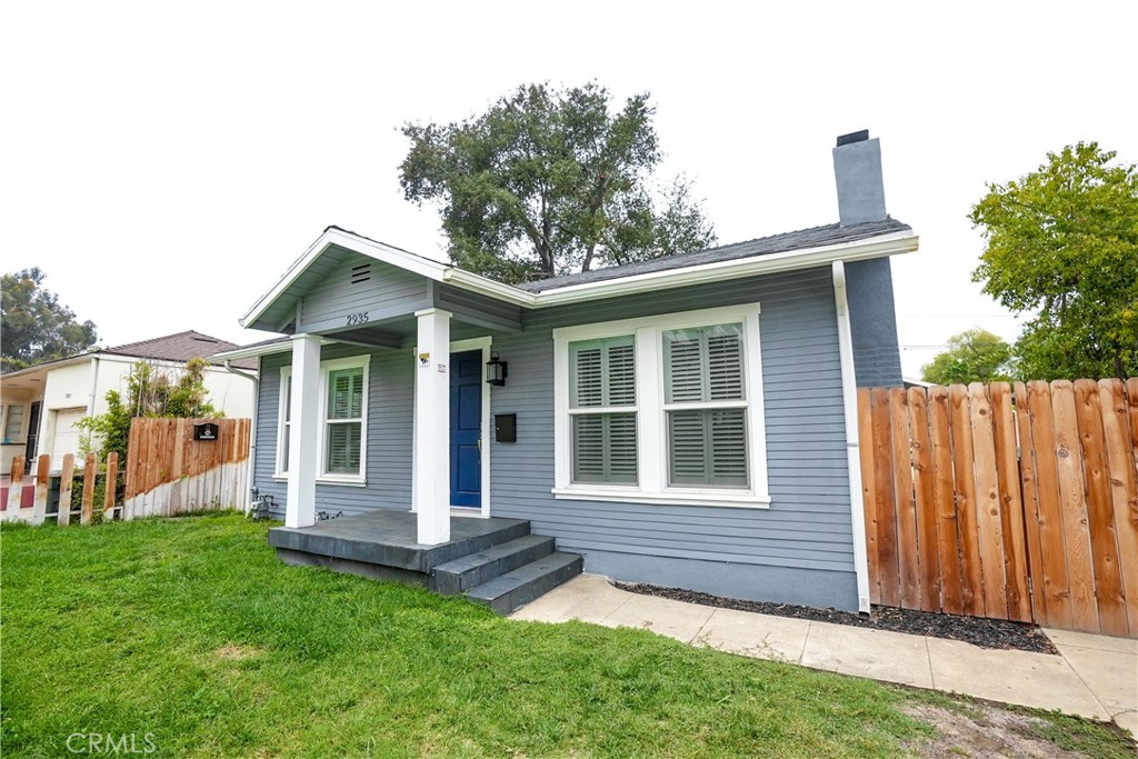 2935 La Tierra Street