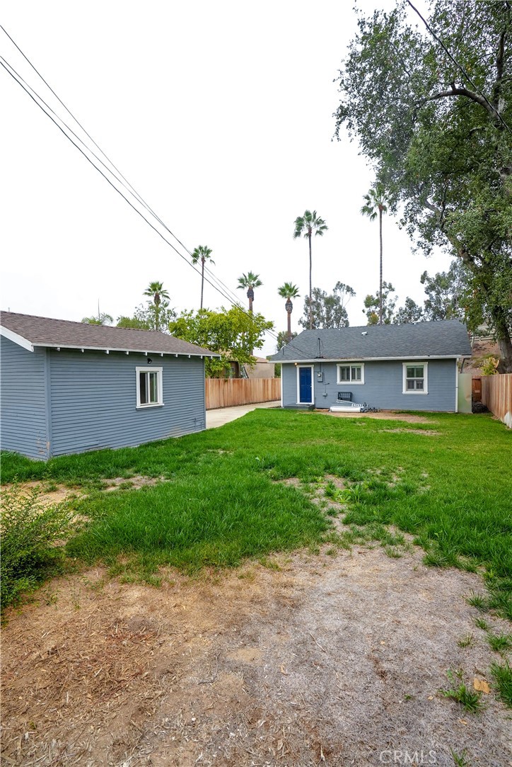 2935 La Tierra Street