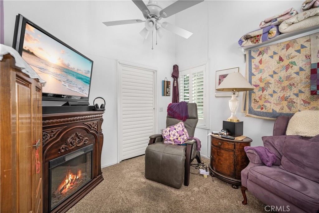 5633 E Spring Street