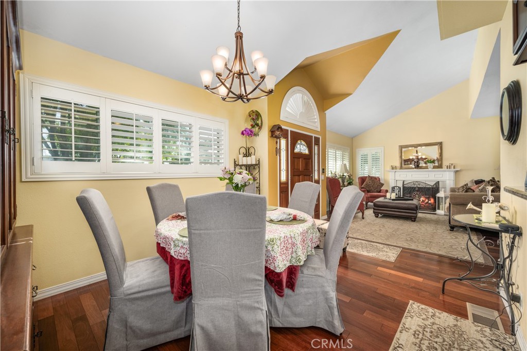 5633 E Spring Street