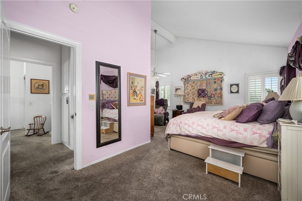 5633 E Spring Street