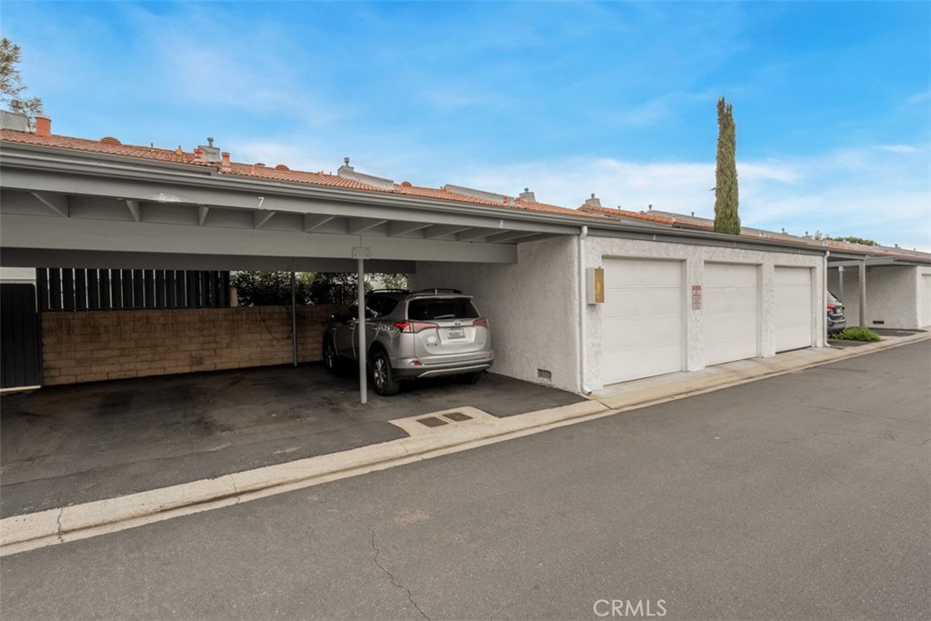 1910 W Palmyra Avenue 7