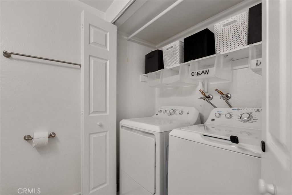 1910 W Palmyra Avenue 7