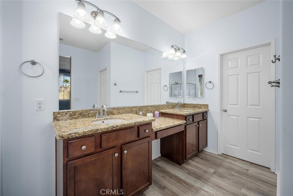 53008 Bantry Bay Street