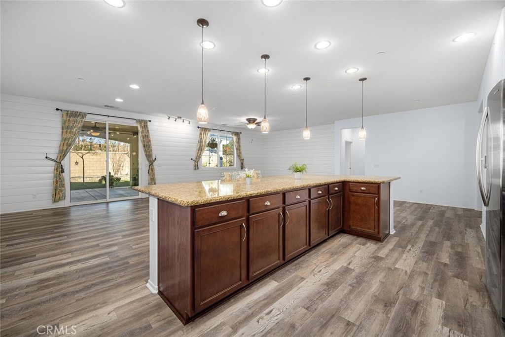 53008 Bantry Bay Street