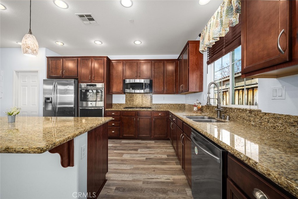 53008 Bantry Bay Street