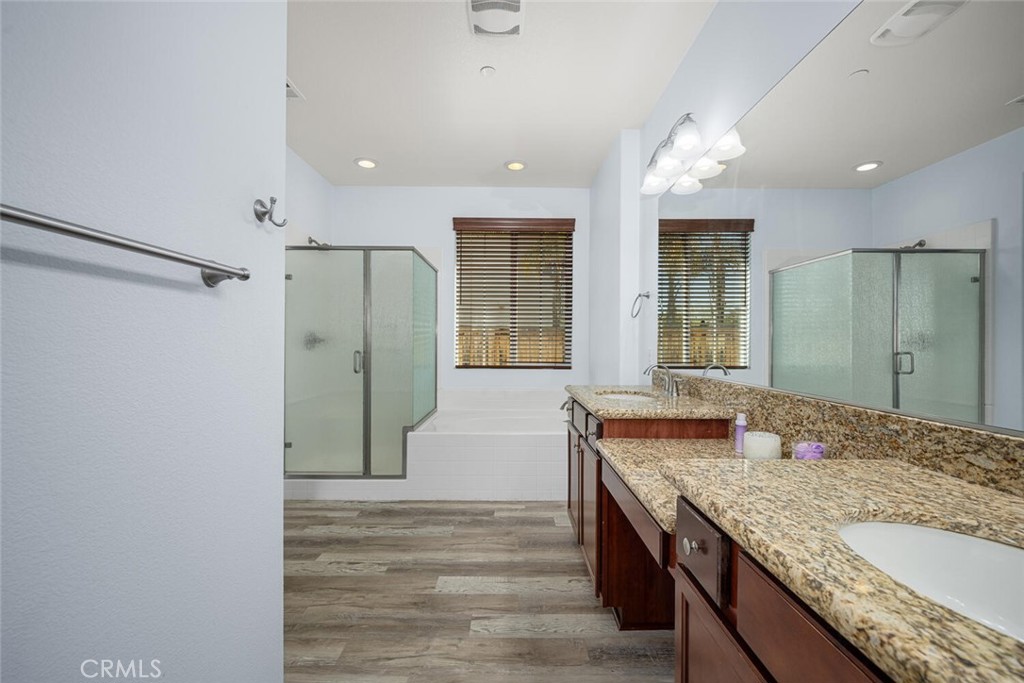 53008 Bantry Bay Street