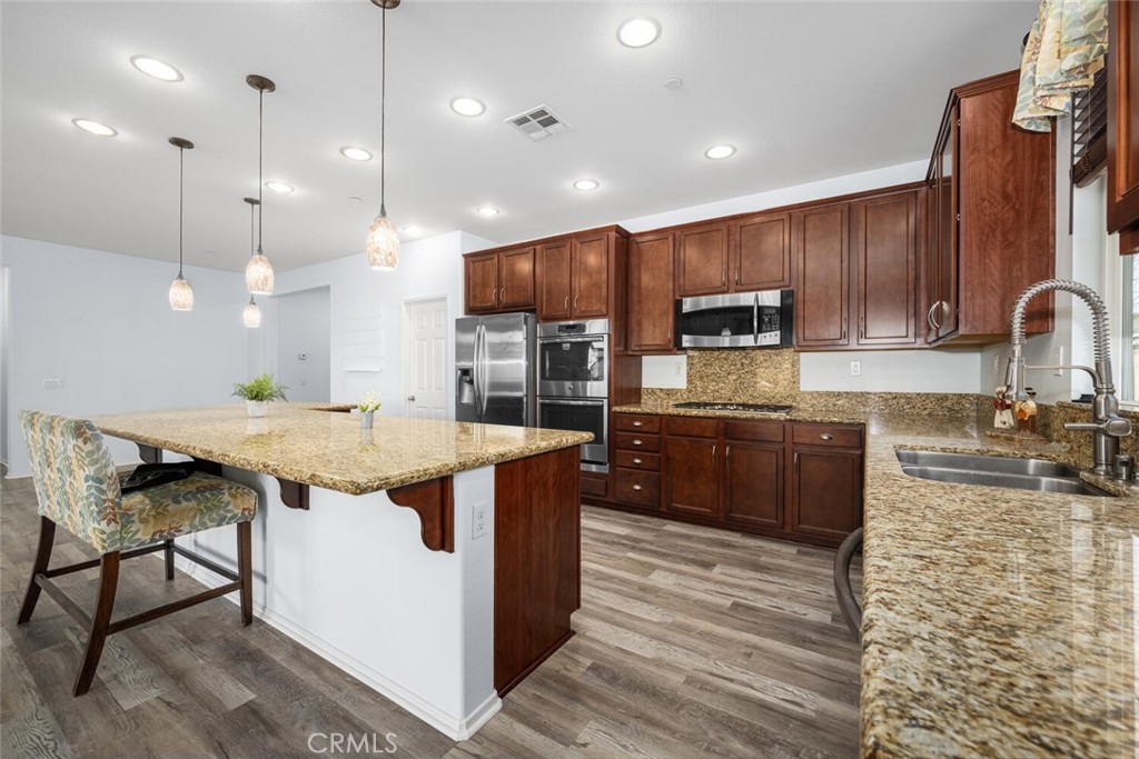 53008 Bantry Bay Street