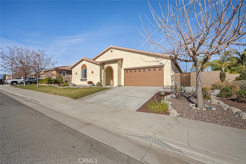 53008 Bantry Bay Street