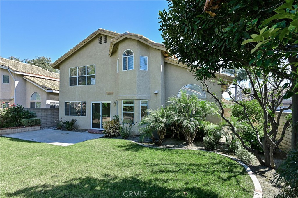 1775 N AZURE Street