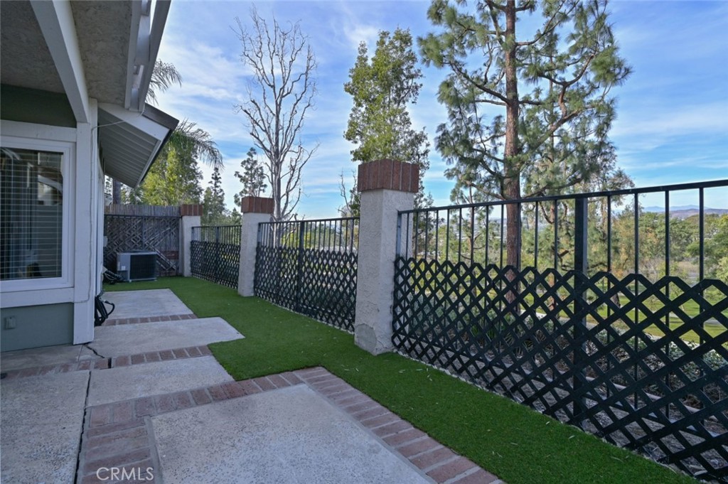 5867 E MOUNTAIN LOOP Trail 11