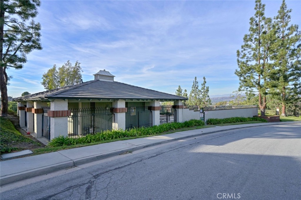 5867 E MOUNTAIN LOOP Trail 11