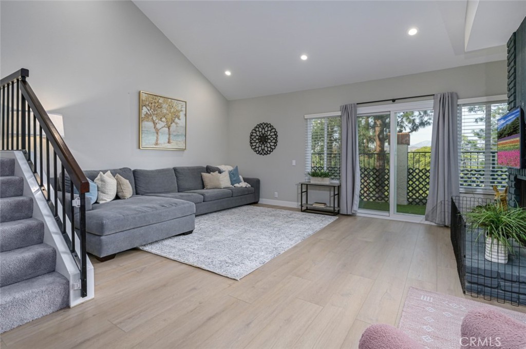 5867 E MOUNTAIN LOOP Trail 11