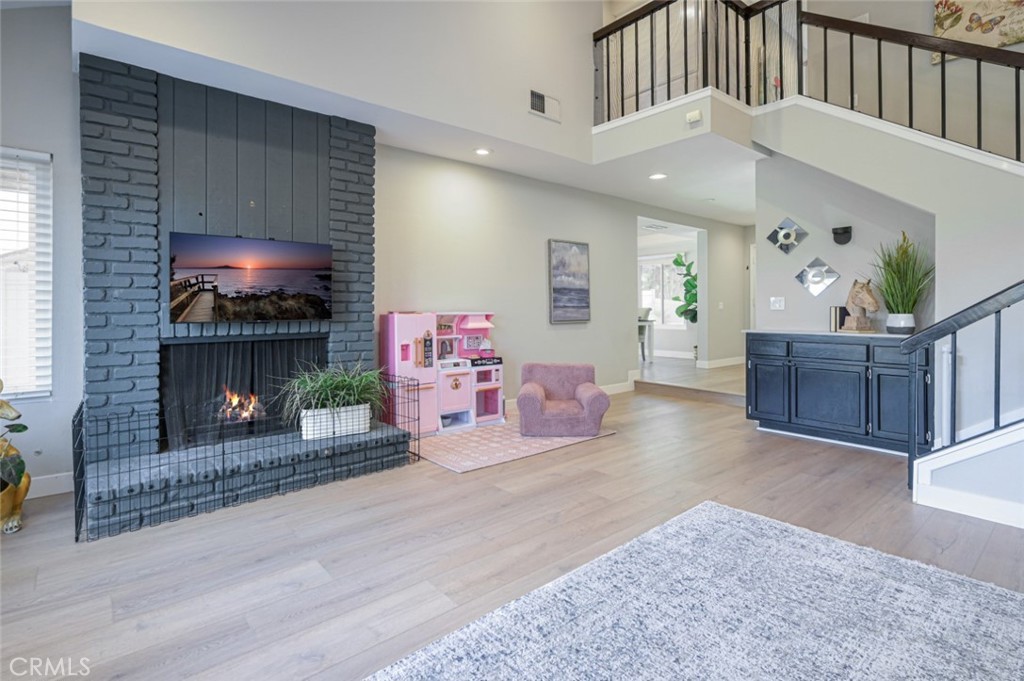 5867 E MOUNTAIN LOOP Trail 11