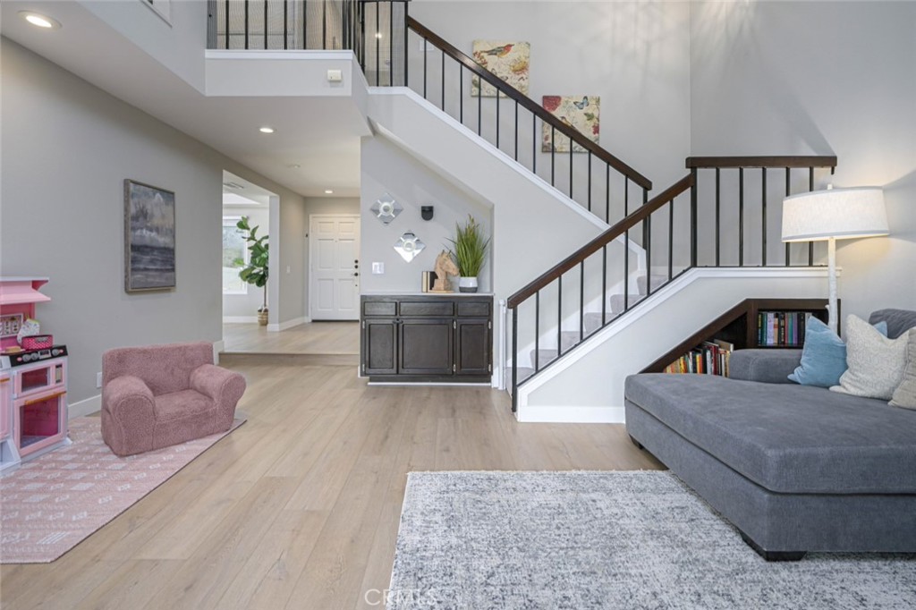 5867 E MOUNTAIN LOOP Trail 11