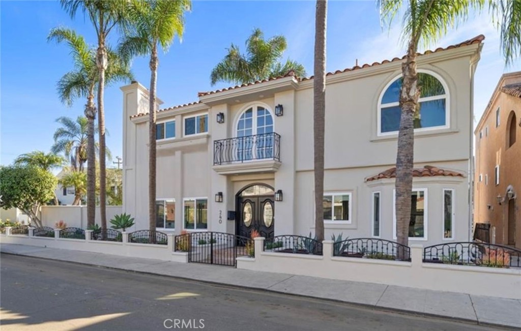 240 Pomona Avenue
