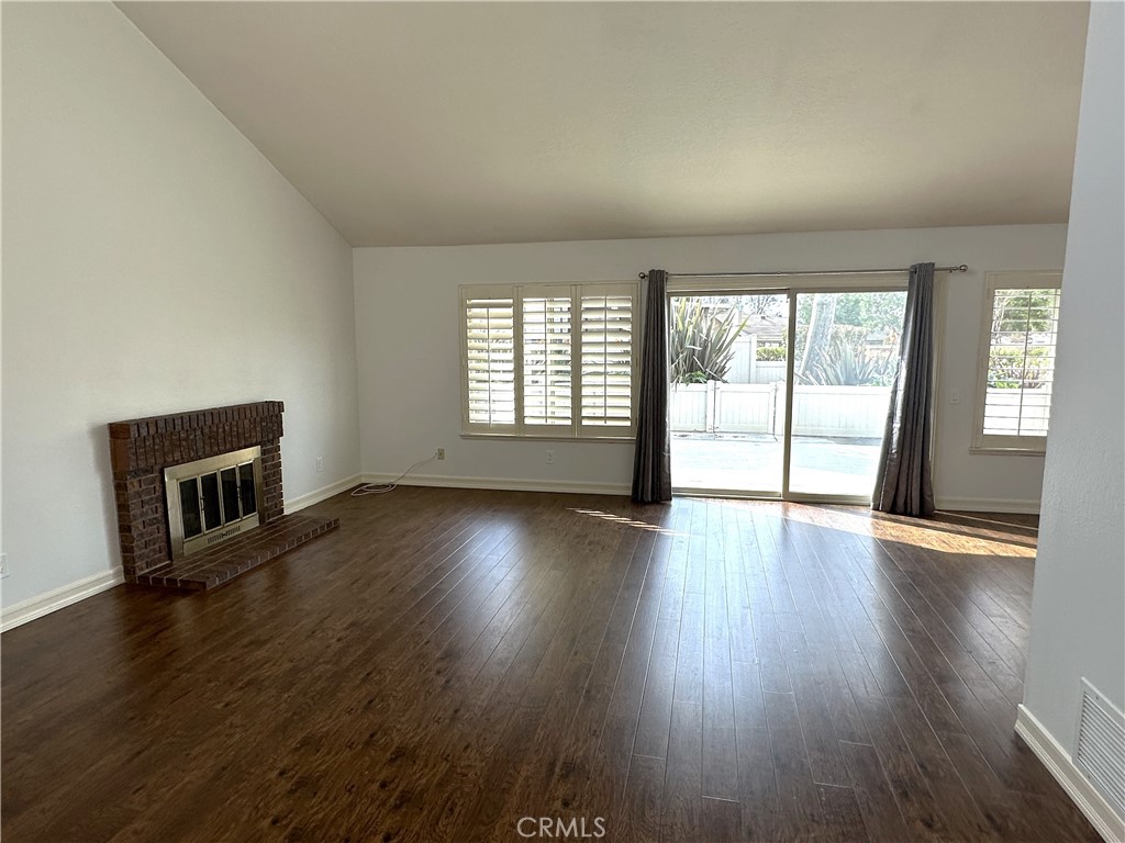 21390 Via Del Vaquero