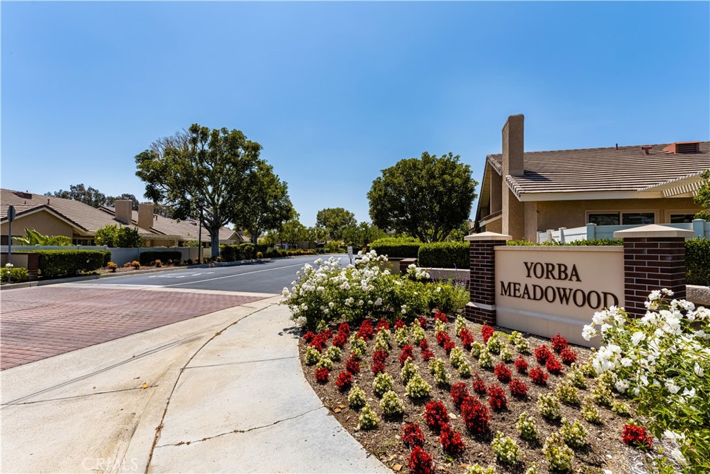 21390 Via Del Vaquero